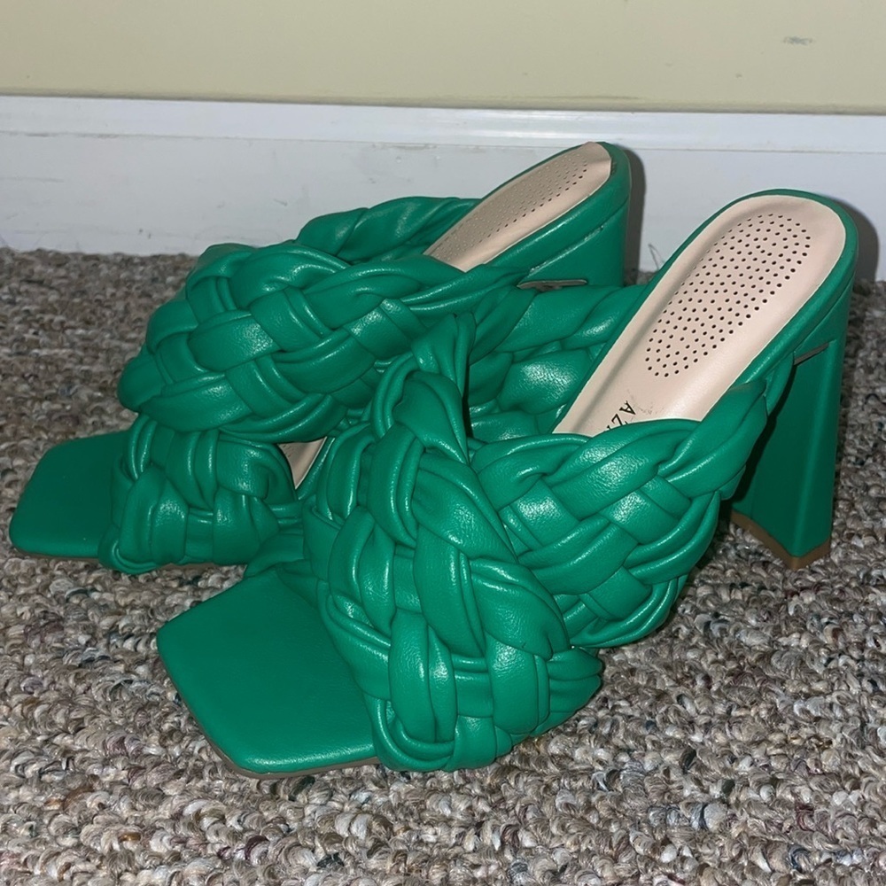 Womens New Azalea Wang Carolina Greens Heels